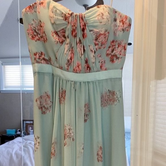 BCBG MAXAZRIA Formal Chiffon Strapless Gown, Size 2 - Picture 8 of 8